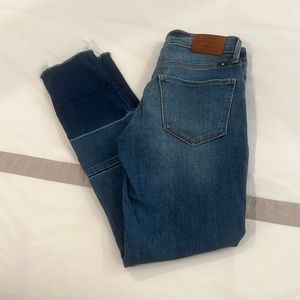 Lucky brand cropped jeans.